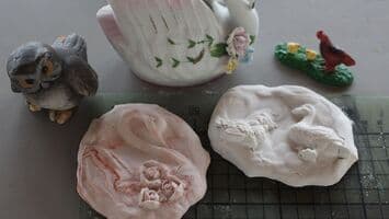 Petit atelier | Des oiseaux en plâtre