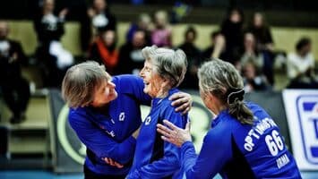 Les Optimistes