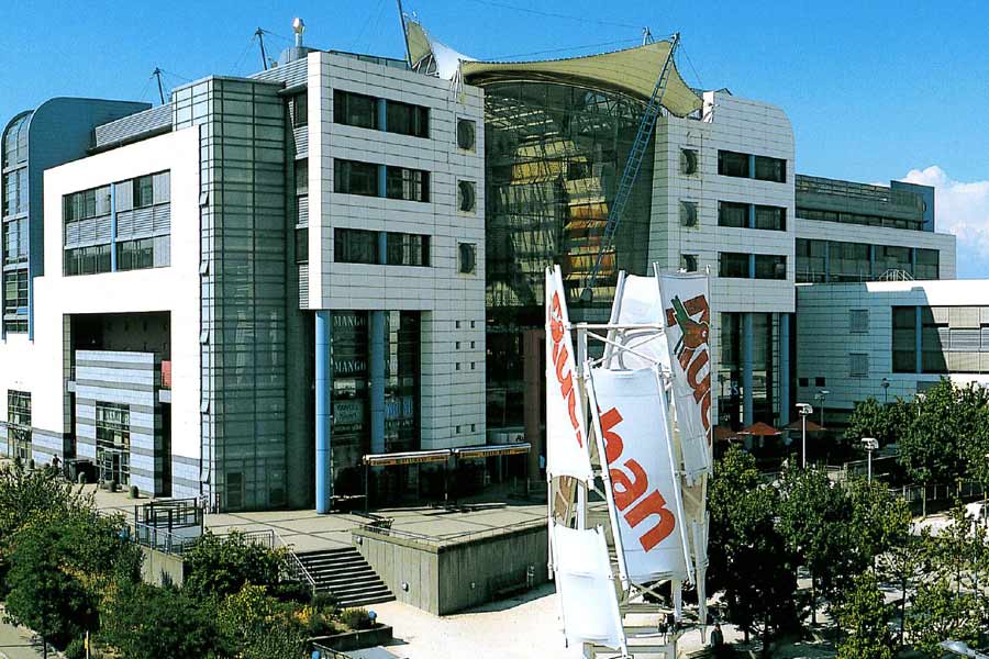 Auchan 5 Rue Alphonse Weicker 2721 Luxembourg Mudam Luxembourg