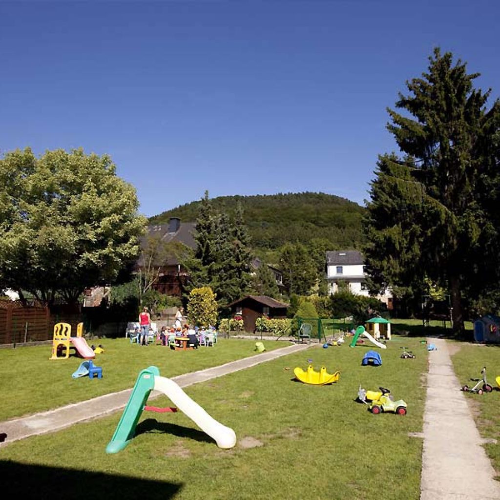kideaz creche les petits doues helmdange 01
