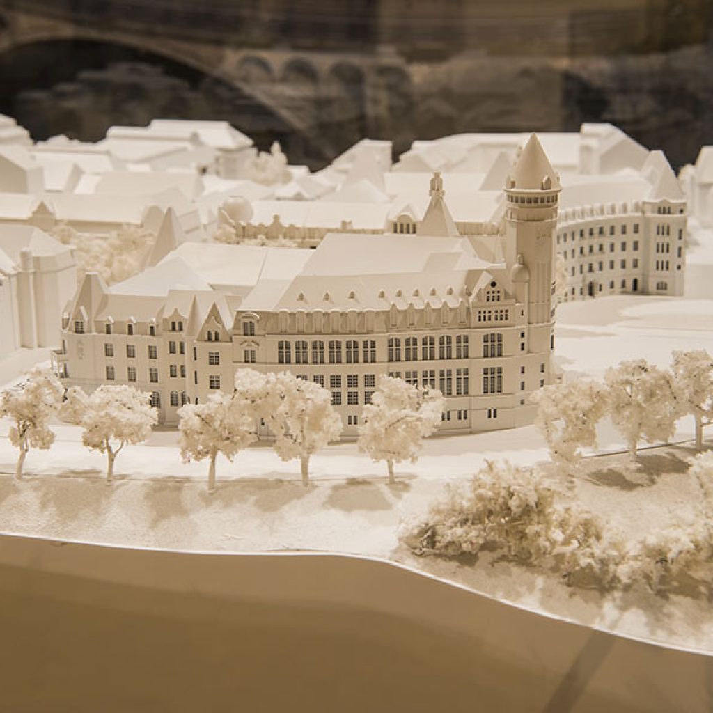 kideaz musee banque maquette