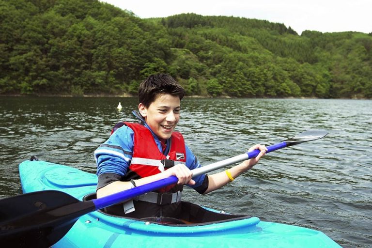activite canoe kayak garcon
