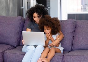 kideaz binge watching ecrans enfant parent 2