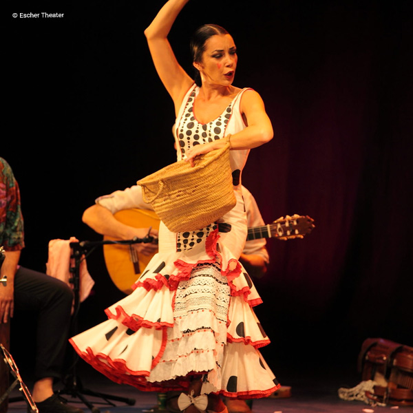 kideaz copyright escher theater flamenclown