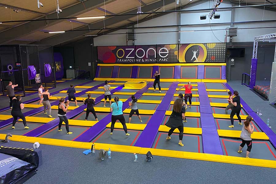 kideaz ozone trampoline ninja parc foetz cours fitness