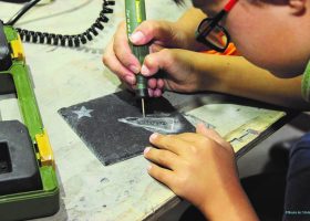 kideaz copyright musee de lardoise guided easter tours