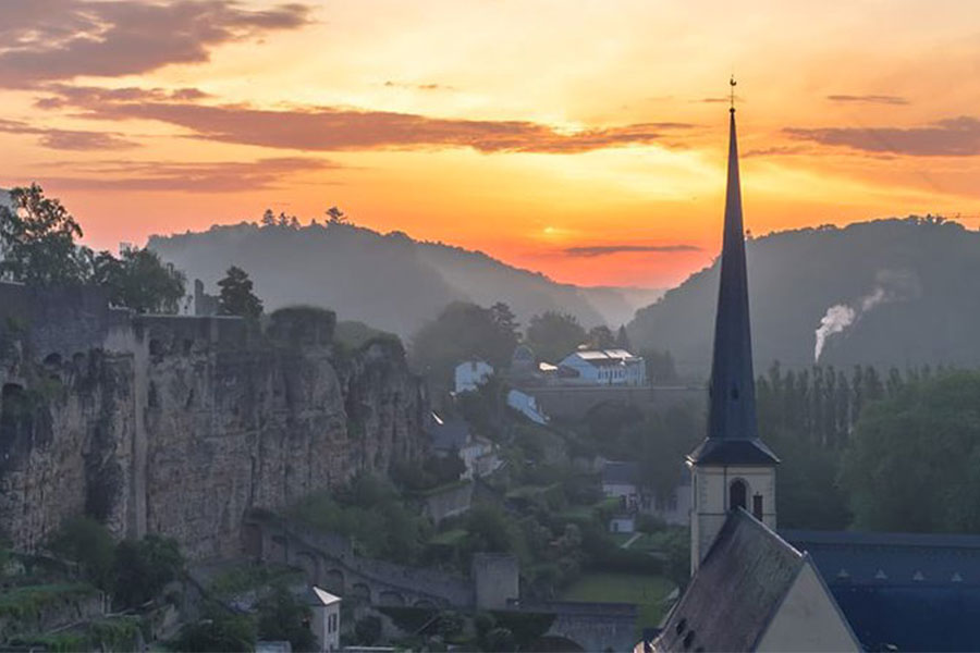 Darkness Into Light Luxembourg kideaz