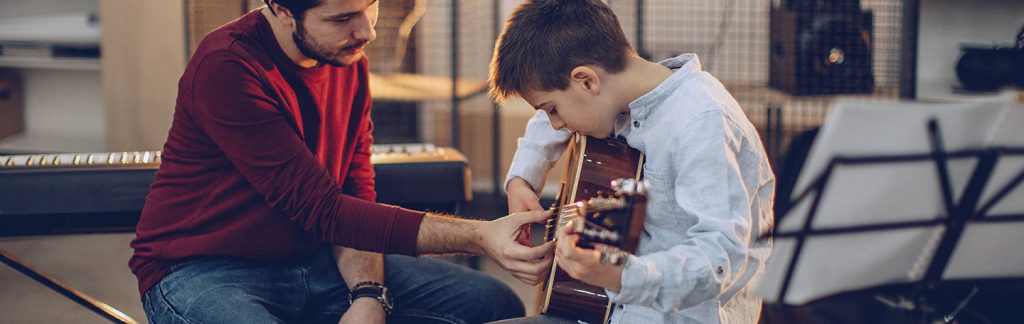kideaz ecole de musique enfant cours guitarre professeur
