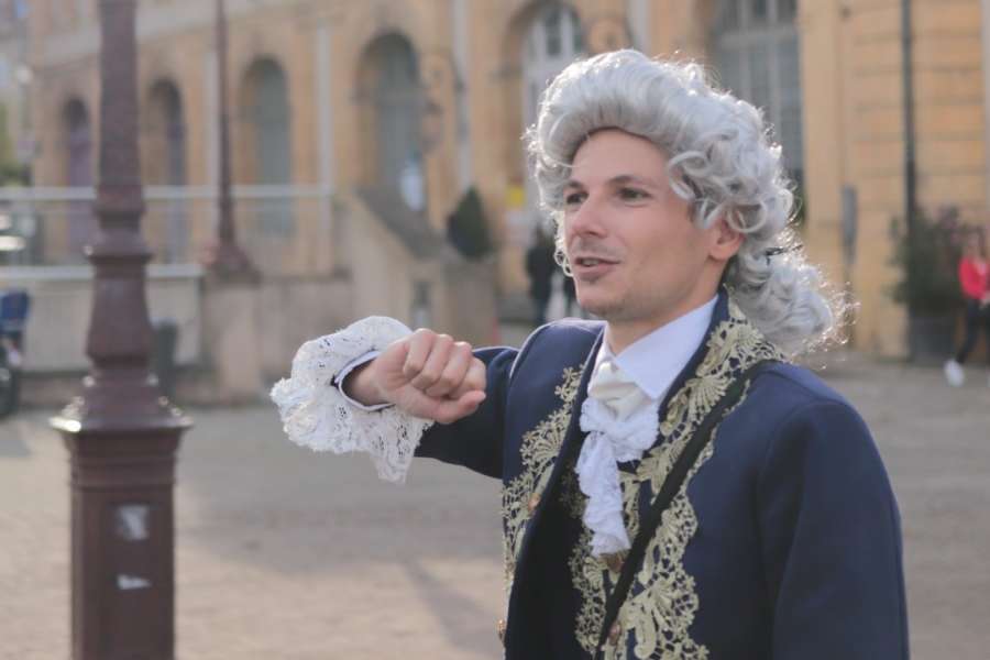 kideaz copyright  visite en costume metz la royale