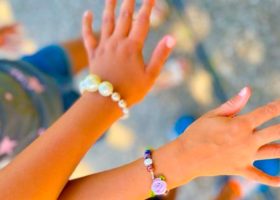 kideaz copyright summer vibes bracelet villa vauban