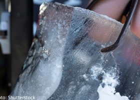 kideaz shutterstock glacon glace froid