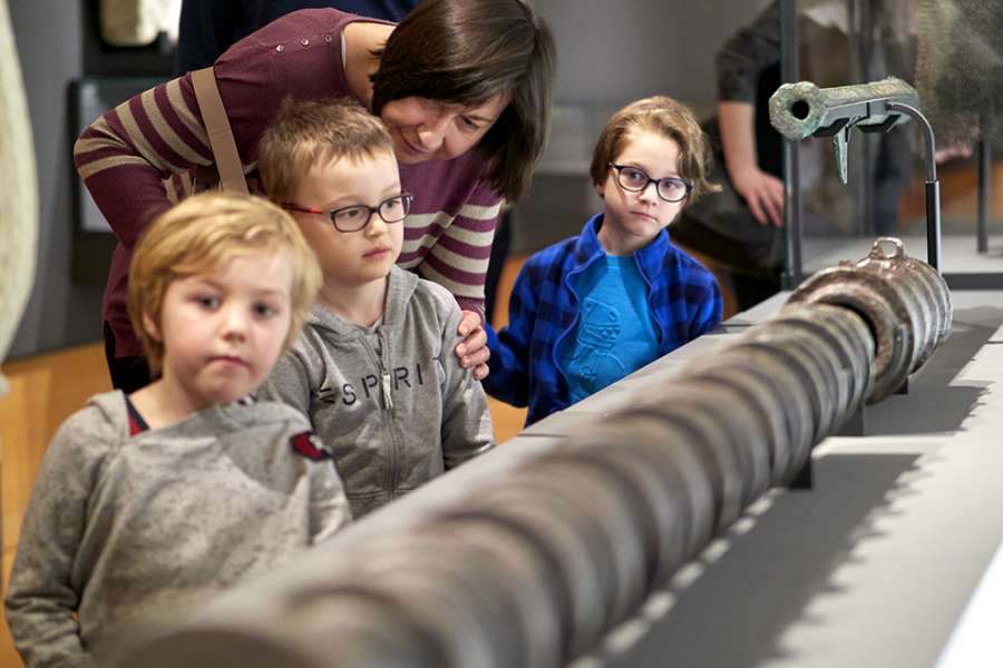 kideaz copyright letzebuerg city museum  luxembourg au moyen ge kids
