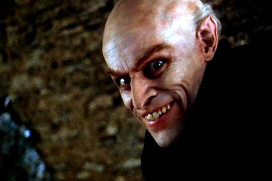 kideaz copyright cinematheque luxembourg  shadow of a vampire in the mood for blood