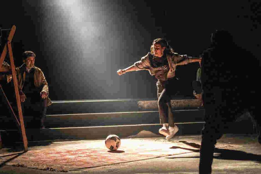 kideaz copyright event ariston escher theater  fidlits ou la panenka de hakimi