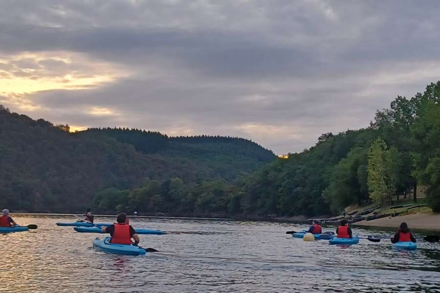 kideaz copyright event auberge de jeunesse lultzhausen  early bird tour en kayak