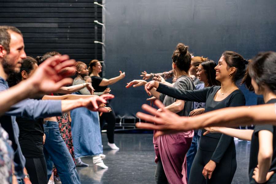 kideaz copyright event escher theater  atelier de danse contemporaine