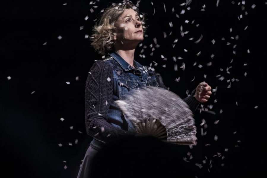 kideaz copyright event cube 521  silence on lance