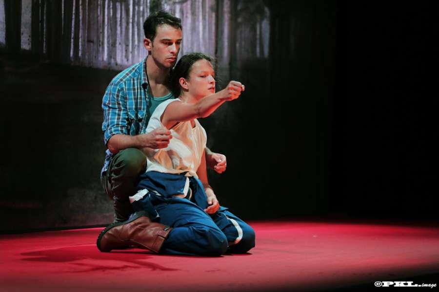 kideaz copyright event ariston escher theater  bienvenue ailleurs