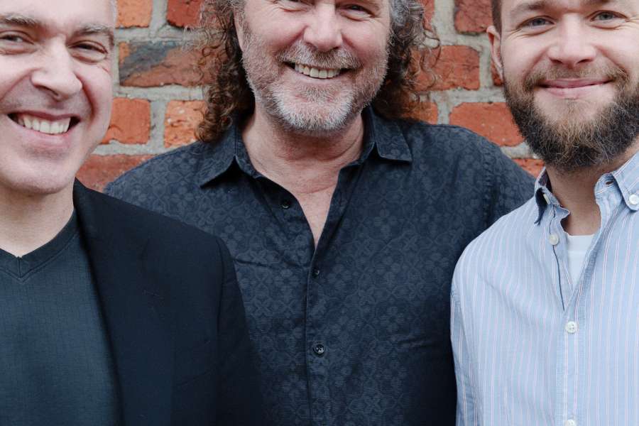 kideaz copyright event cube 521  organic trio