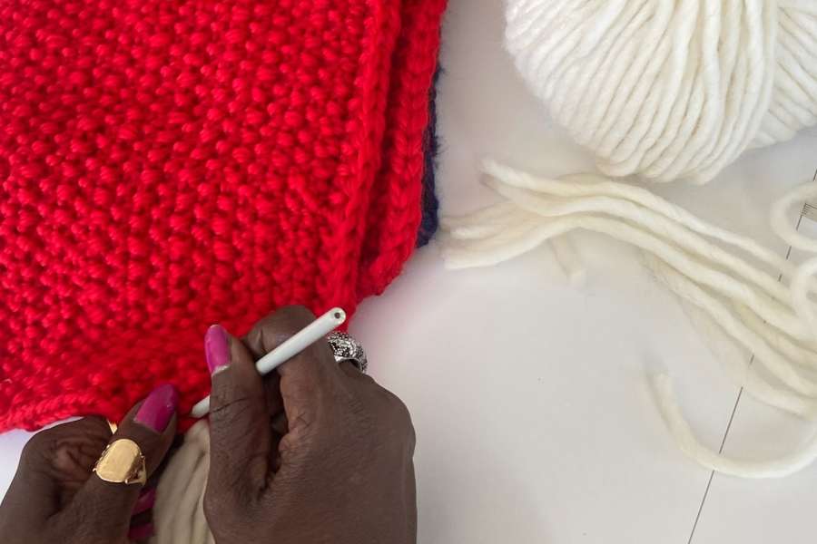 kideaz copyright event mudam  wednesday night fever avec mamie et moi tricotage de main main