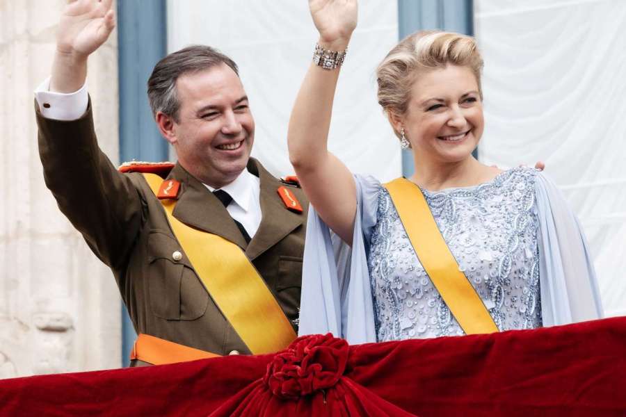 kideaz copyright event nationalmusee um feschmaart  prsentation des portraits officiels de ll aa rr le grand duc et la grande duchesse