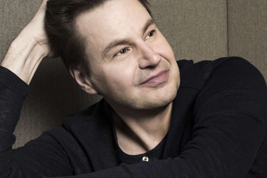 kideaz copyright event philharmonie  swan song