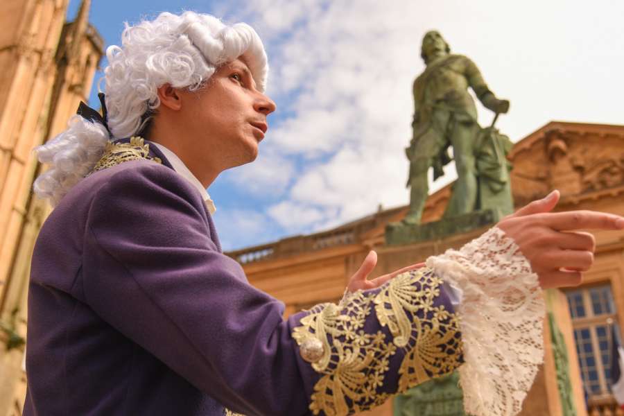 kideaz copyright event echappees temporelles  visite insolite en costume metz la royale 1