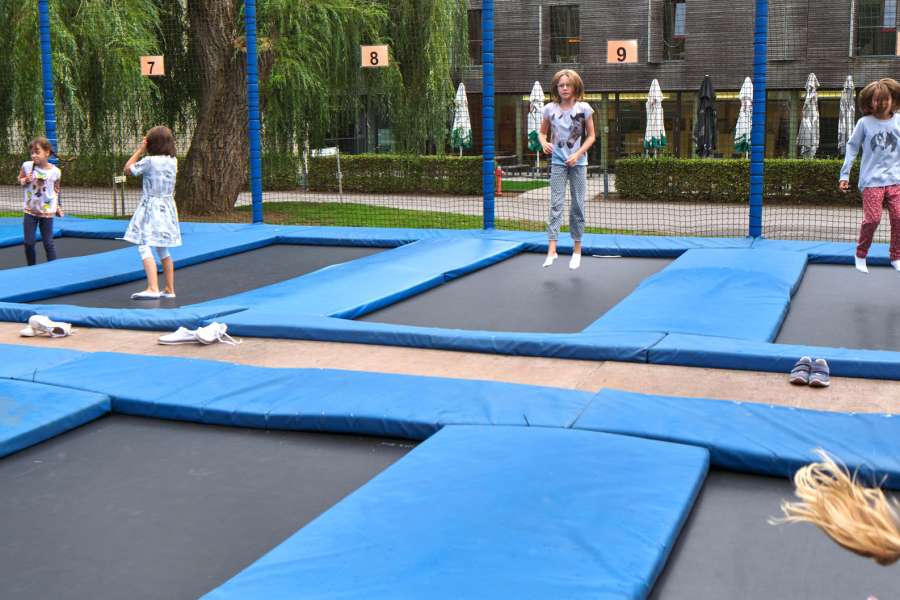 kideaz copyright event auberge de jeunesse dechternach  parc aux trampolines echternach
