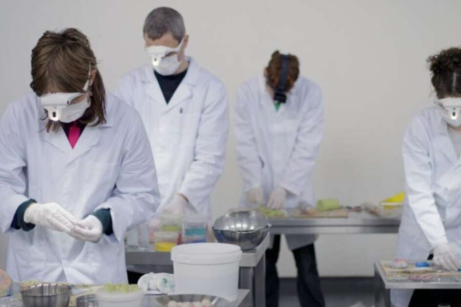 kideaz copyright event konschthal esch  projection soft dissection