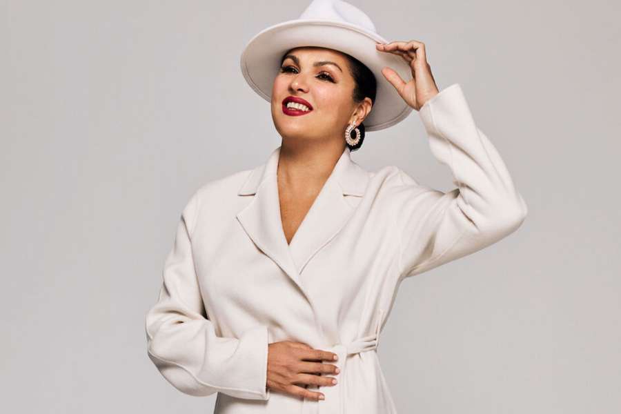 kideaz copyright event philharmonie  anna netrebko